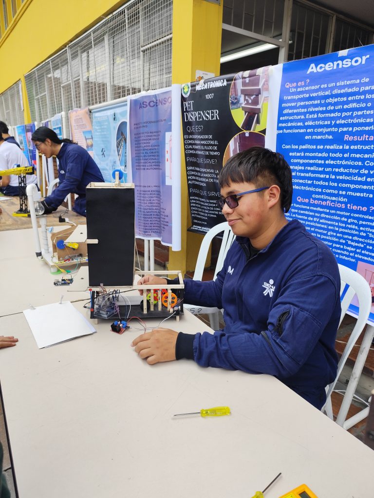 Feria tecnológica INEM Kennedy